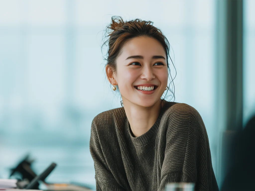 トレーニングウェアや持ち物を準備せず手ぶらで通えるパーソナルジムを利用する女性の様子